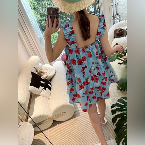 Floral baby doll mini dress with stretchy straps and bodice - Picture 4 of 5